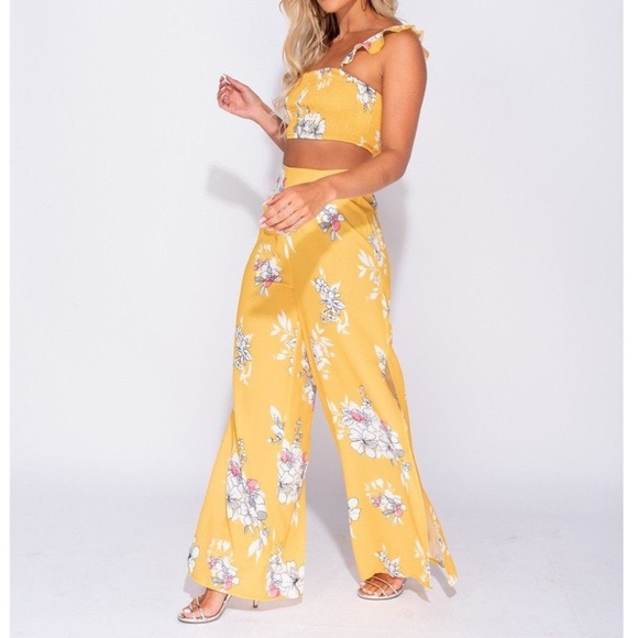 Yellow Tropical Floral Print Crop Top & Pants Set - Picture 2 of 10
